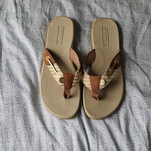 Sperry sandals